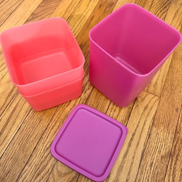 Tupperware - Picture 3 of 6